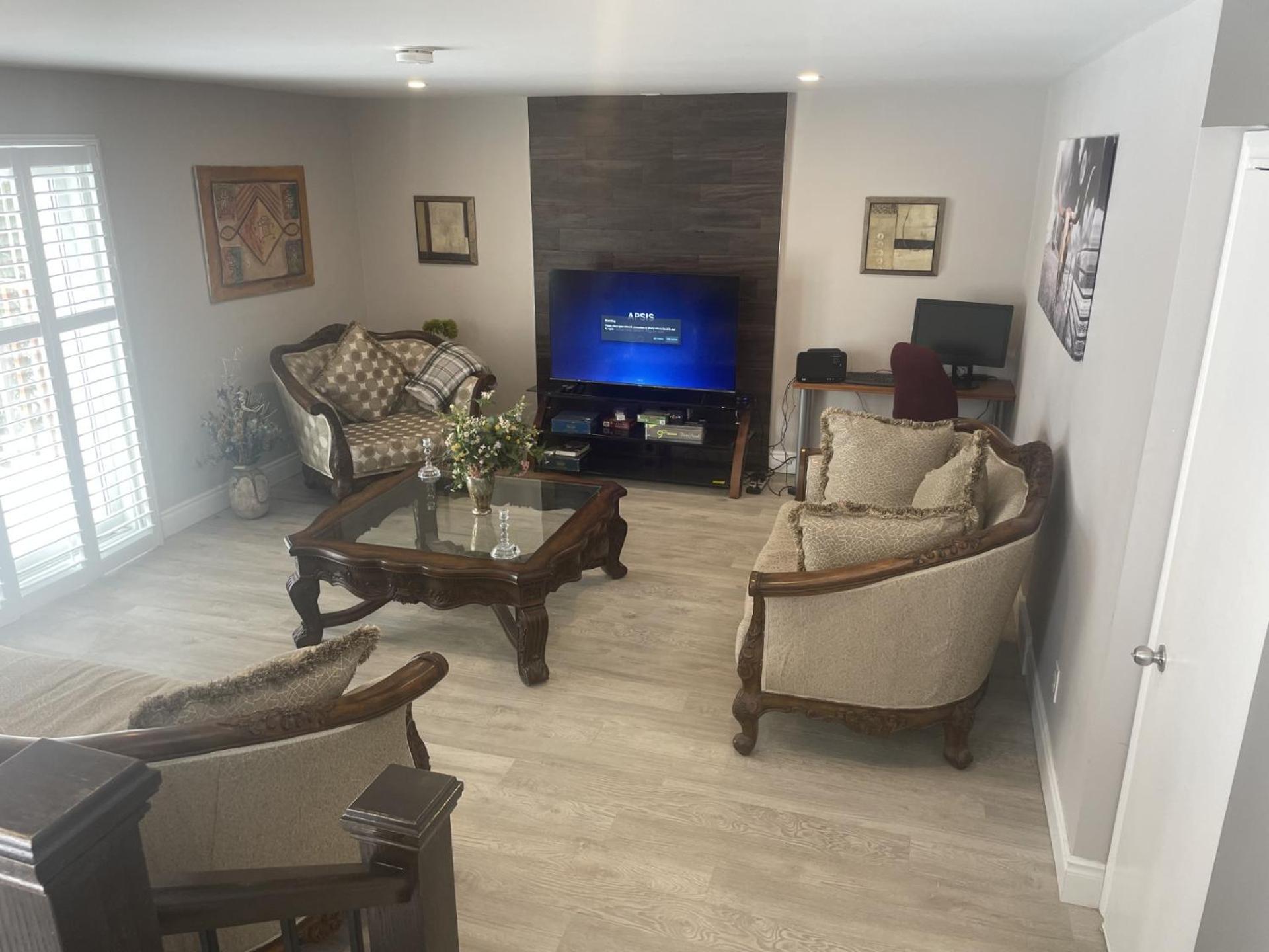 Holiday home Country In The - Wonderful Complimentary Breakfast Delivered Daily To House *